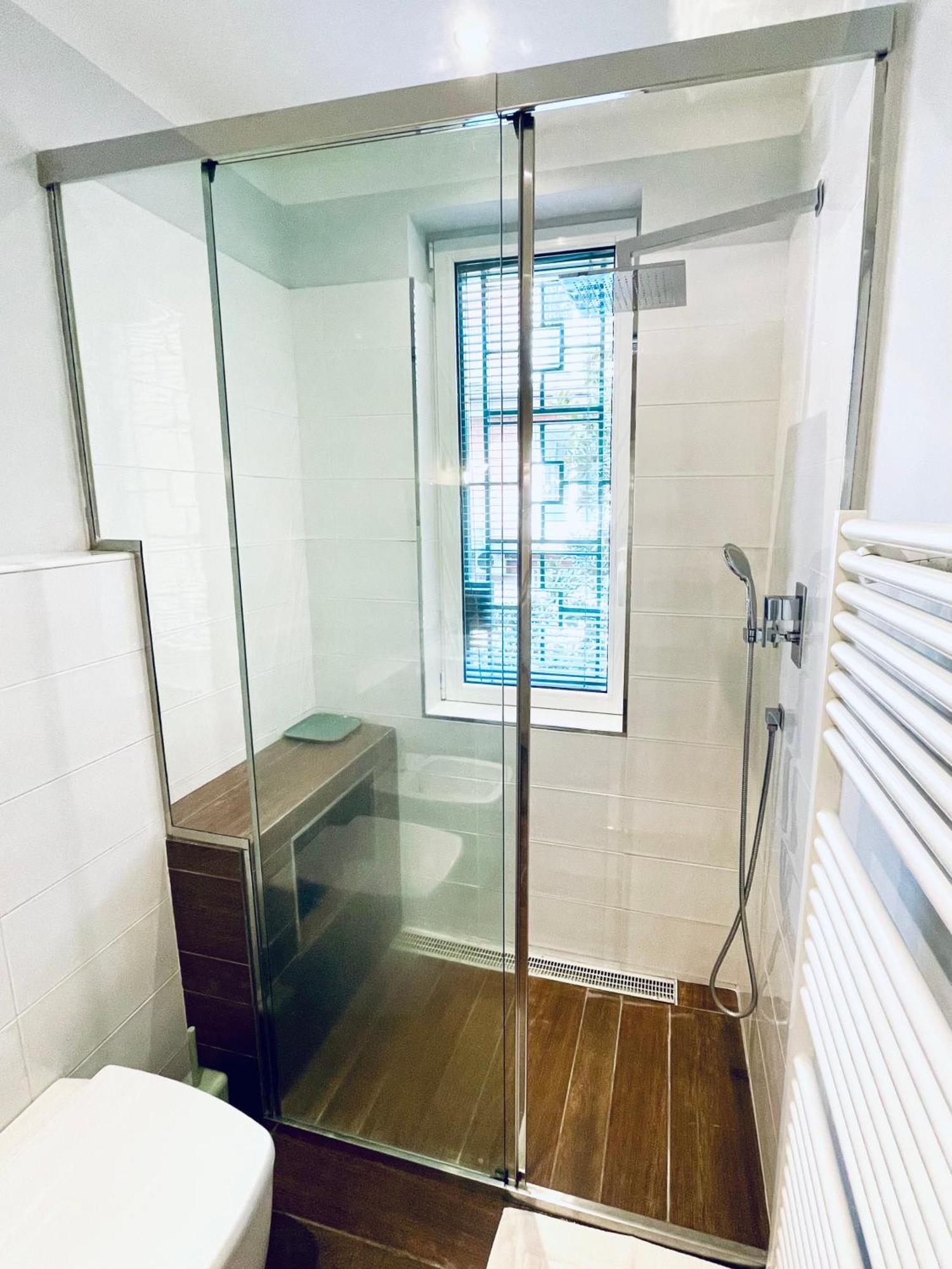 Casa Di Dora Elegante 3 Camere Sant'Orsola โบโลญญา ภายนอก รูปภาพ